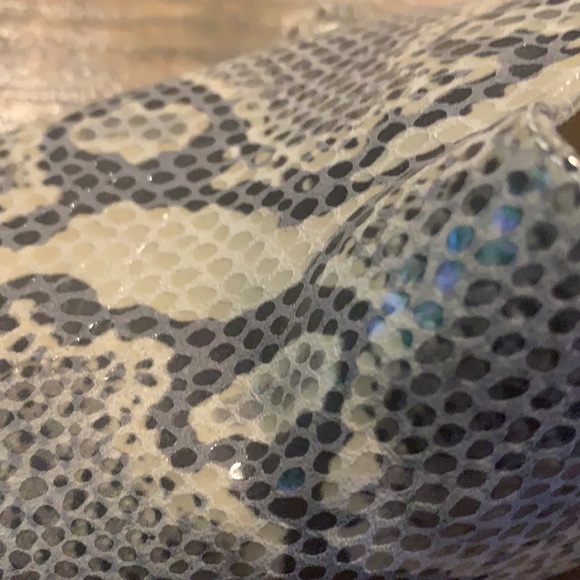 Bison Bisou snake skin mules, size 6 - Picture 3 of 5